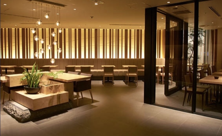 銀座カフェ内観