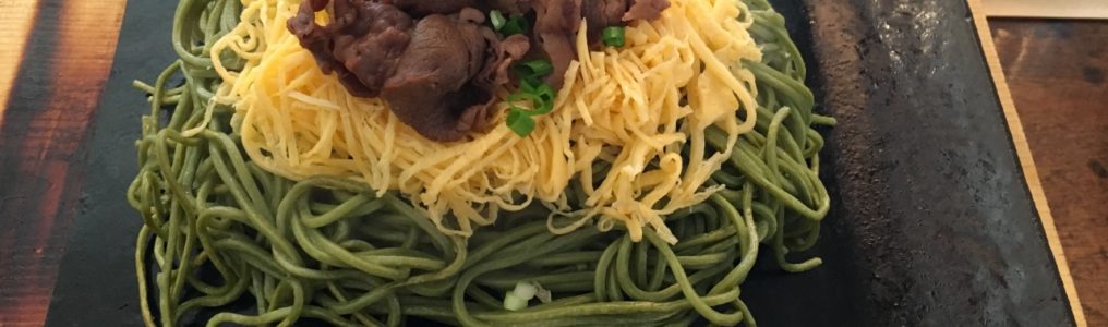 焼いて食べる茶そば