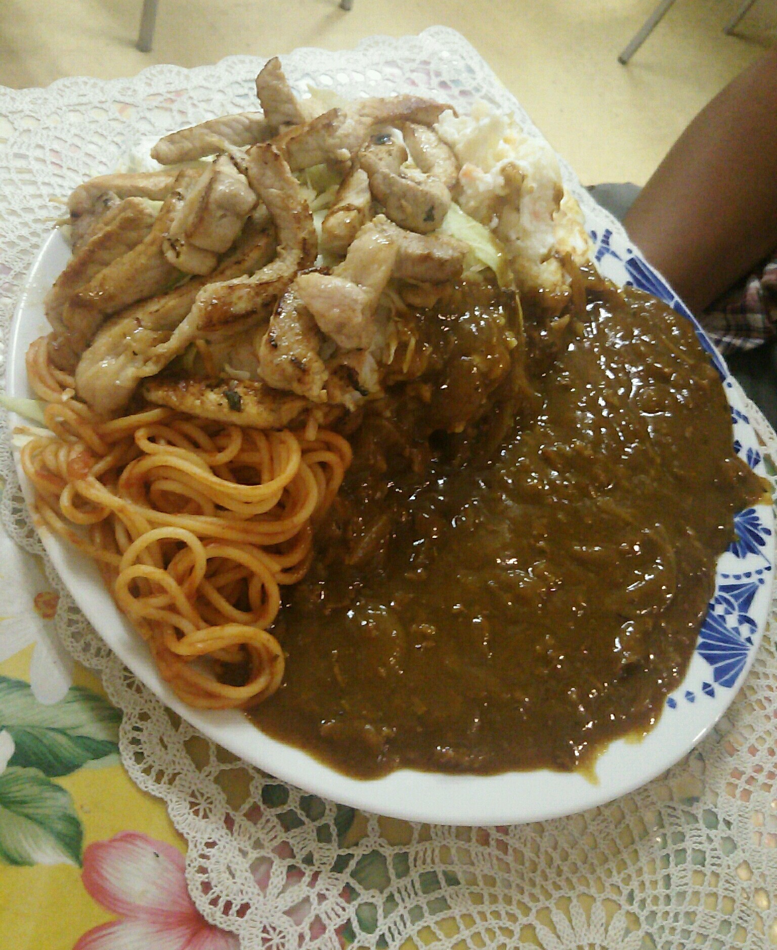 大盛りのカレー