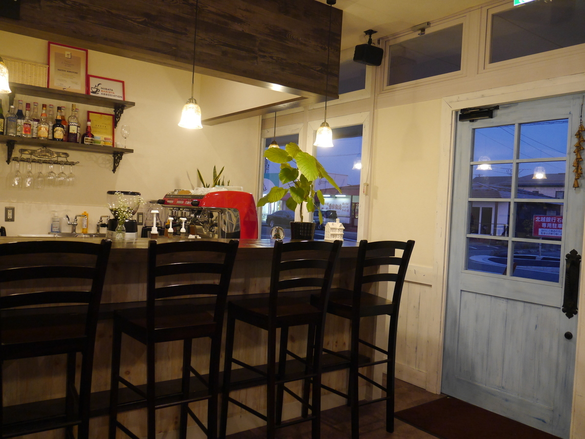 カフェプレンヌ内観