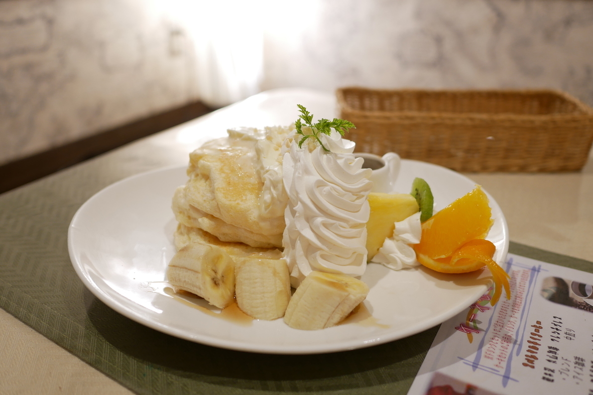 横から見たパンケーキ