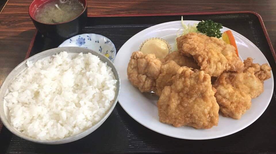 スマホ並みの唐揚げ定食