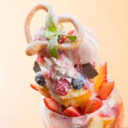 可愛いフルーツパフェ