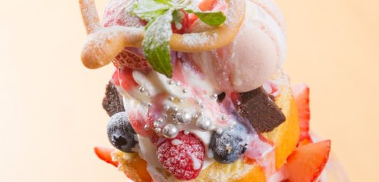 可愛いフルーツパフェ