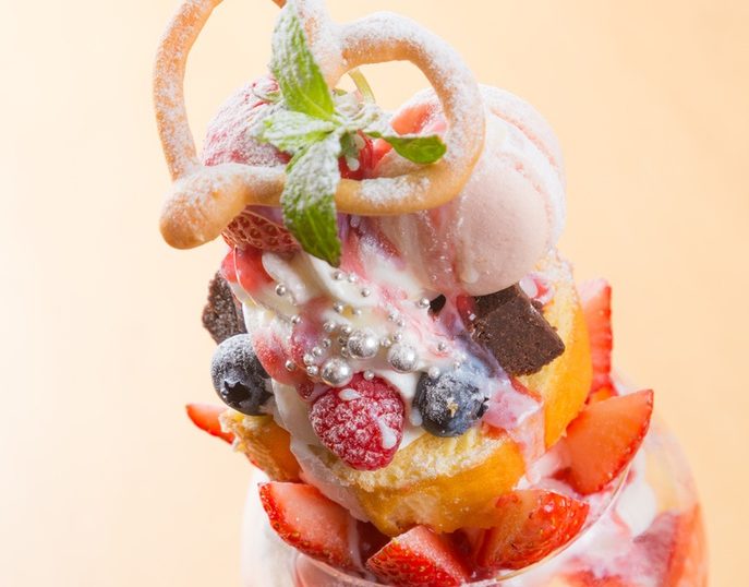 可愛いフルーツパフェ