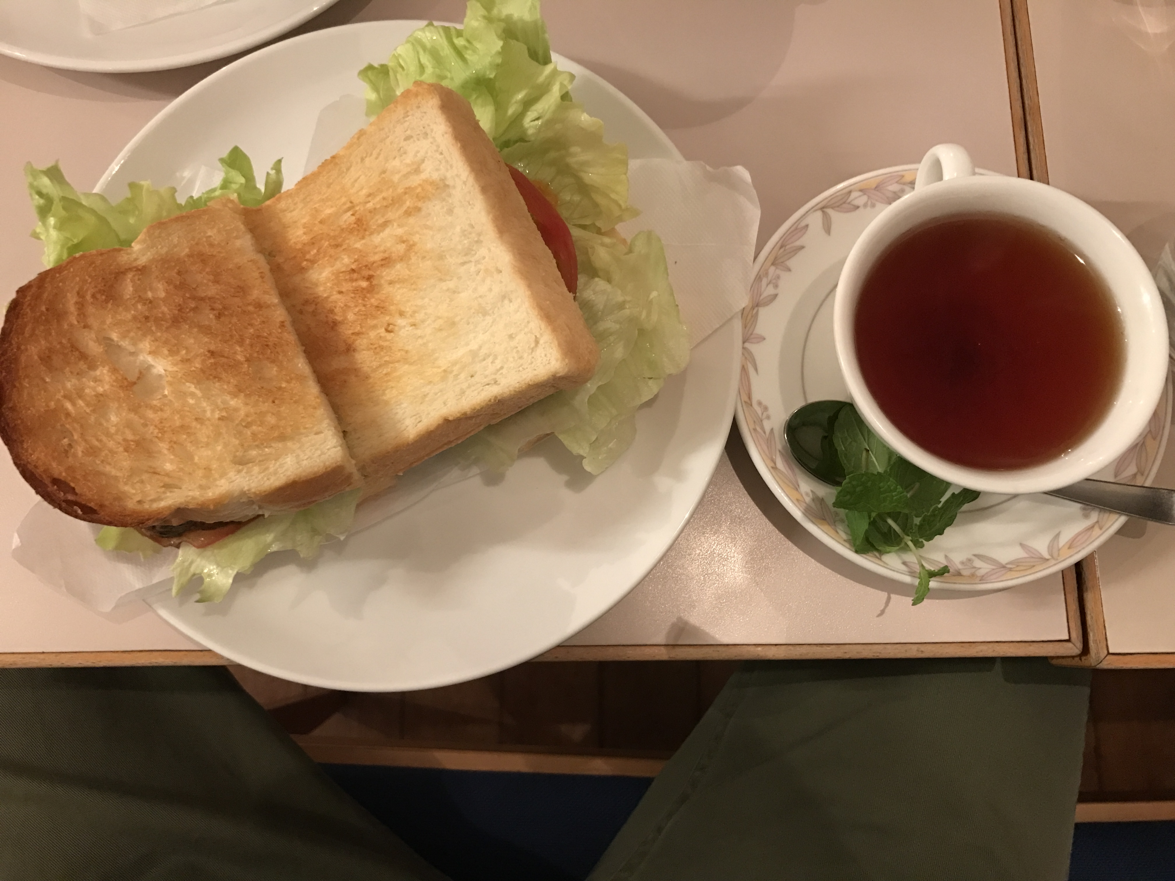 エレーナ写真①