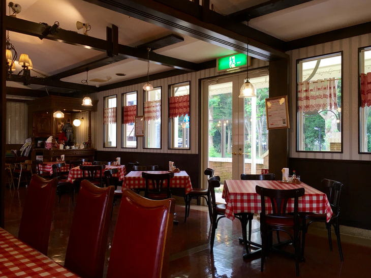 ウエストハウス内観