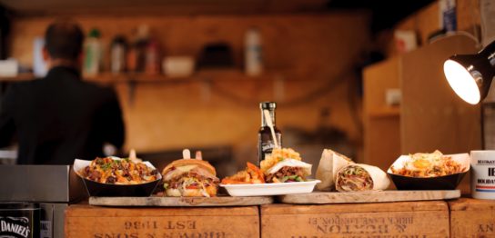 テイクアウトの料理