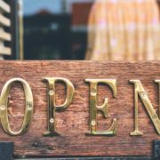 オープンする店